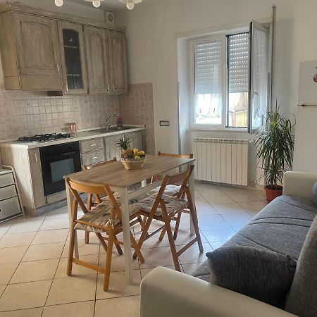 Airport Apartment Alloggio Turistico T&C Fiumicino Eksteriør bilde