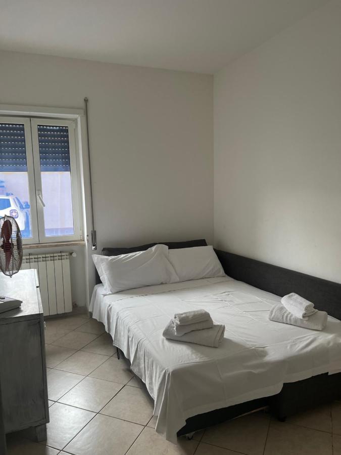 Airport Apartment Alloggio Turistico T&C Fiumicino Eksteriør bilde